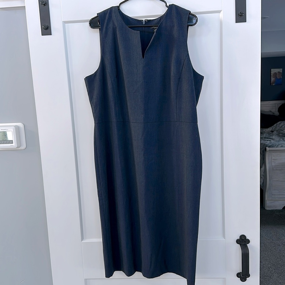 Ann Taylor Navy Sleeveless Dress